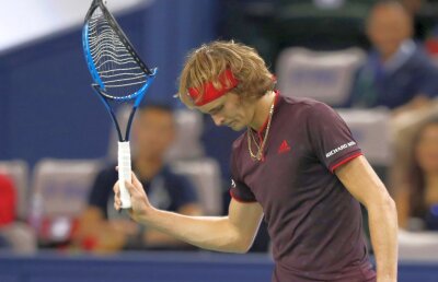 VIDEO Cel mai promițător jucător din ATP a făcut o criză de nervi și la Shanghai