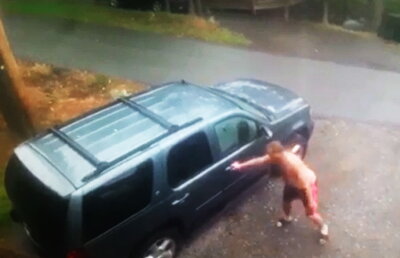 VIDEO A scăpat de uraganul Irma, dar a dat de un alt tip de dezastru natural