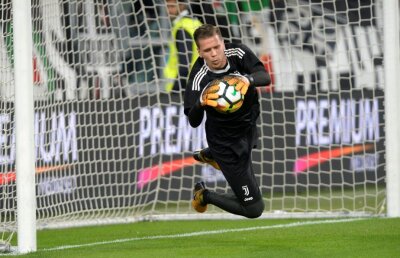 Szczesny, într-un interviu pe larg, despre Wenger și Lobonț: "Așa fac și la Juventus, cu Buffon"