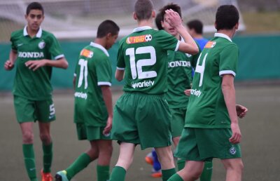 Performanță excelentă pentru un român! A debutat la 15 ani în Youth League. E doar al treilea fotbalist care reușește asta