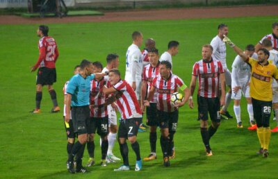 FOTO + VIDEO În inferioritate de inspiraţie! Dinamo nu a reuşit să profite la Botoșani de superioritatea numerică şi rămâne la două puncte de play-off