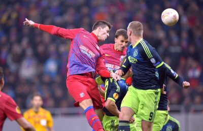 După 5 ani se naşte un nou Dream Team roș-albastru! Copia fidelă a trupei lui Reghe