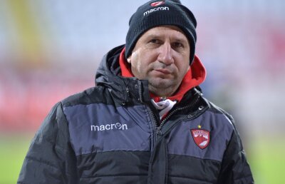 VIDEO EXCLUSIV Miriuță taie în carne vie! Surprins în timp ce dicta măsurile dure după umilința cu Viitorul: "Nu vreau să-i mai văd la antrenamente!"