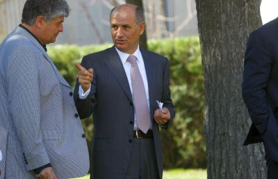 George Copos și-a vândut unul dintre hoteluri cu două milioane de euro și a anunțat ce va face cu banii obținuți