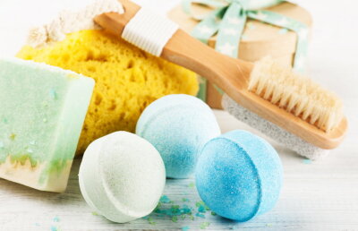 S-au inventat bombele spumante de baie cu miros de pui prăjit