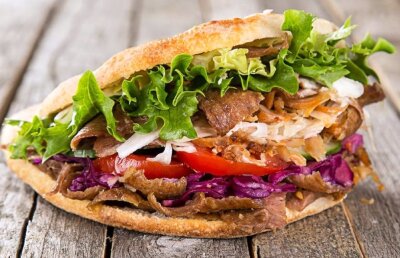 Declarație amuzantă a lui Harlem Gnohere la televiziunea franceză: "Asta se întâmplă dacă mănânc un kebab" :)