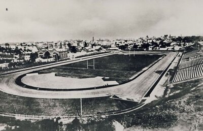 Moartea Regelui Mihai » Momente inedite din relația Casei Regale cu fotbalul (3): De la arena "Principele Carol" la "Republicii"