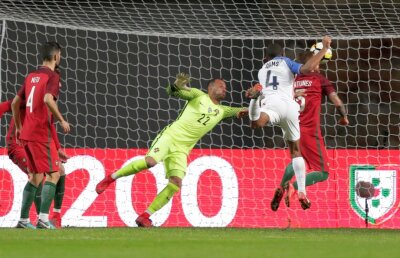 VIDEO Vă mai aduceți aminte de Beto? Fostul portar al CFR-ului a oferit faza săptămânii în fotbal: intervenție în stil ninja!