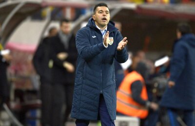 Înțepături pentru Contra după deciziile tactice din amicalul cu Olanda: "Dacă eram în locul lui aș fi făcut asta"