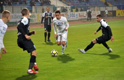 VIDEO+FOTO » FC Botoșani învinge Craiova și se apropie la un singur punct de olteni!