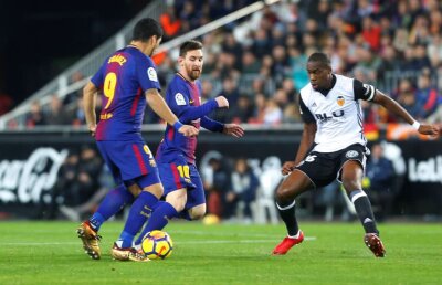  "Ești un căcăcios. Pitic de rahat!" » SCANDALUL ANULUI în Spania: o vedetă a Barcelonei a cedat 