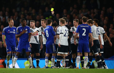 Declarații incredibile ale unui cunoscut arbitru din Premier League: "I-am lăsat să se autodistrugă! A fost teatru pur"