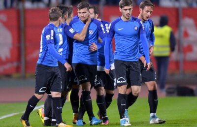 VIDEO Hagi l-a făcut șah-mat pe "comisarul" Moldovan » Viitorul învinge Chiajna, 3-0, și-și mărește din nou avantajul față de Dinamo