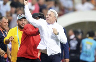 Se clatină prietenia dintre Șumudică și Becali » Antrenorul s-a enervat după dezvăluirile lui Gigi: "De ce face aşa ceva!?"