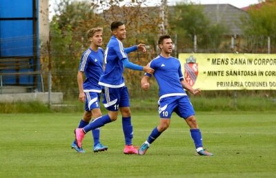 Lovitură înainte de Crăciun! Un fotbalist urmărit de vicecampioana României a fost "suflat" de o echipă rivală de tradiție