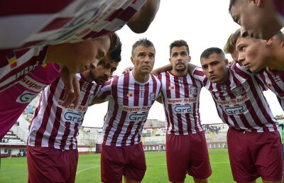 Oficialii Academiei Rapid îi liniștesc pe suporterii giuleșteni: "Primăria Sectorului 1 n-a finanțat acest proiect"