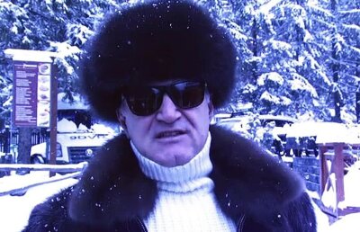 Gigi Becali, în direct de pe pârtie :) Declarație fabuloasă: "Mi-a dat Dumnezeu picioare să merg, altfel mă făcea cu schiuri!"