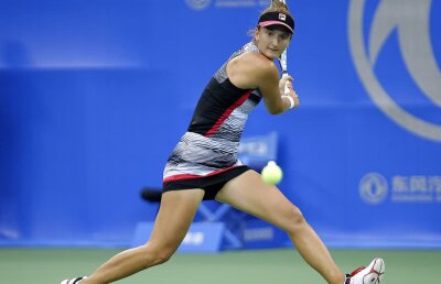 Irina Begu, prima jucătoare română calificată în turul al doilea la Shenzhen » Debut cu victorie și pentru Halep