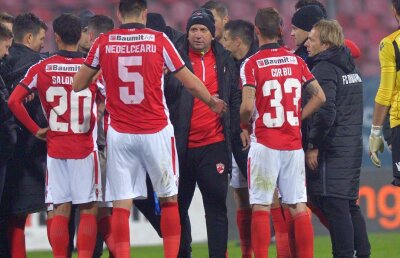 EXCLUSIV Echipa de unde vrea Dinamo să transfere joacă dur, dar anunță: "Sunt șanse să ajungă sub comanda lui Miriuță"