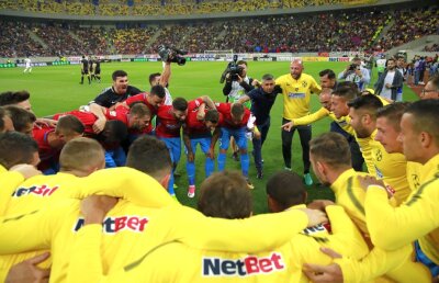 OFICIAL 4 mutări anunțate azi de FCSB! Ce transferuri a făcut formația lui Dică