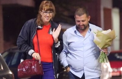 Gravidele în travaliu urcau și coborau 2 etaje înainte de naștere la Spitalul Ilfov, în timp ce în corpul cu blocul operator o firmă privată oferă ”internări în regim hotelier”!