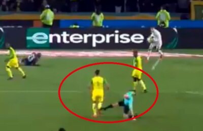 FOTO + VIDEO Fază halucinantă în Franța: arbitrul i-a dat peste picioare unui jucător, apoi l-a eliminat!