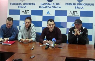 Schimb vulgar de replici între oficialii unui club românesc: "O p***ă! Cum aș putea eu să mă bat cu un clitoris de om?!"