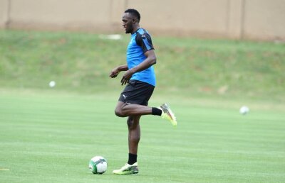 Bolt nu renunță la visul de a juca fotbal: multiplul campion olimpic la atletism s-a autopropus la noua echipă a lui Beckham 