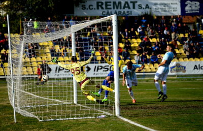 Defilează în campionat și fac spectacol în amicale » Dunărea Călărași, cu Alexa antrenor, n-a pierdut niciun meci în stagiul din Turcia