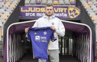 FOTO Transfer surprinzător pentru românul de care Becali se interesa în 2012! A semnat cu o echipă de Champions League 