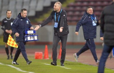Decizie incredibilă a lui Edi Iordănescu înaintea meciului cu CFR! Avantaj pentru ardeleni: a menajat pentru Dinamo?
