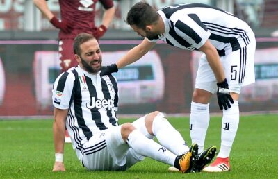 Higuain s-a accidentat şi a fost schimbat după doar 15 minute în Derby dela Molle » Ce a anunţat Allegri