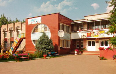 Au aflat că fiul lor este în viaţă, datorită unei facturi de la un orfelinat!