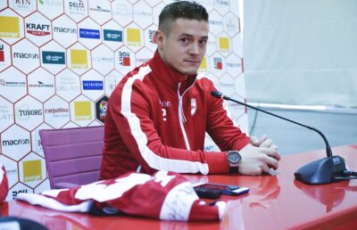 Un fotbalist sare în apărarea lui Torje și răspunde editorialului lui Costin Ștucan: “A picat la mijloc”. Concluzia sinceră despre propriul eșec în străinătate: “Mi-a lipsit CREIERUL”