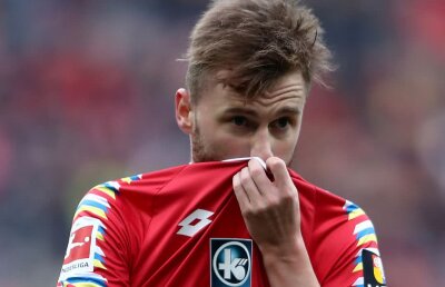 Mesaj dur pentru Alex Maxim la Mainz: "Nu e suficient de bun. Nici măcar pentru banca de rezerve"