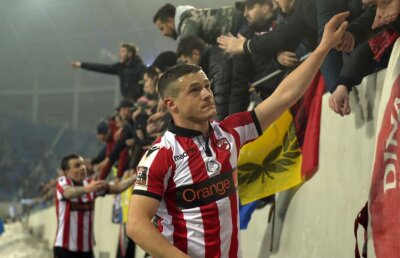 N-a mai rezistat! Bratu îl atacă pe omul care l-a adus pe Torje la Dinamo: "Se înșală spunând că îi face bine, nu mi se pare corect!"