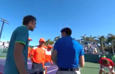 VIDEO Daniil Medvedev și Stefano Tsitsipas au fost la un pas de bătaie la turneul de la Miami: "Fraiere, să te uiți la mine când vorbesc cu tine!"