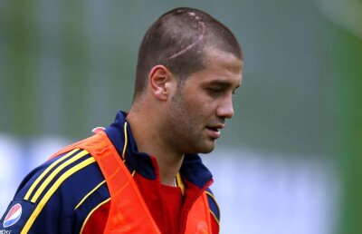 EXCLUSIV Mărturisiri cutremurătoare făcute de Chivu: "Nu mai simt nimic cu degetele mâinii stângi. NIMIC!"