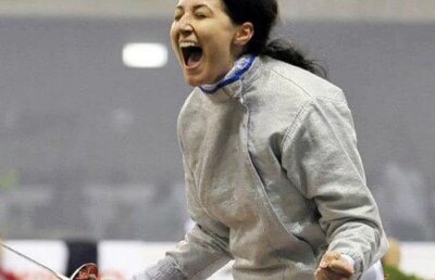 Momente teribile pentru Bianca Pascu la Seul! A fost rănită de sabia adversarei în timpul meciului: "Am umplut planșa de sânge"