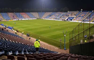 Reprezentanţii CSA Steaua îi dau un ultimatum lui Becali: "Gigi, hai în Ghencea!"