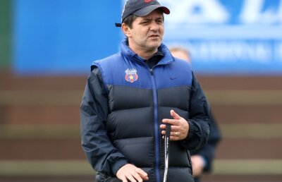 Lăcătuș nu e la curent cu febra biletelor la Steaua - Rapid, dar îndeamnă: "Haideți să intrăm în Cartea Recordurilor!" + Atac al "Fiarei" la adresa lui Gigi Becali