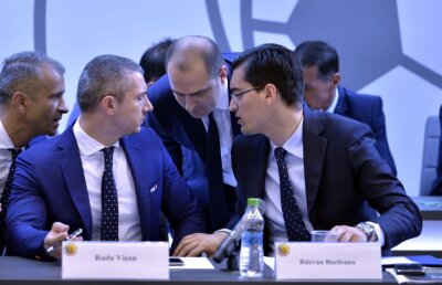 EXCLUSIV Mii de euro doar pentru participarea la ședințe! Detalii incredibile despre plățile făcute de FRF