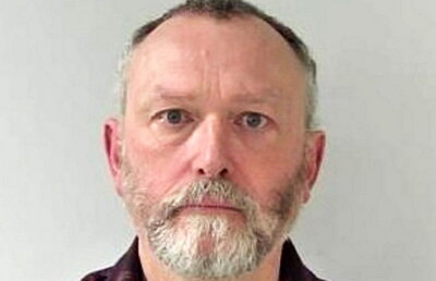 Un medic stomatolog a încercat să agaţe un minor. Ce a găsit poliția în mașina lui este șocant!