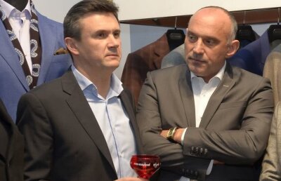 Anunț șoc înainte de alegerile FRF: "Asta am auzit! Poți chiar primi buletinul gata votat" » Atac către un angajat FRF: "Umbla după voturi și adeziuni"