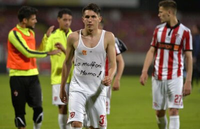 VIDEO+FOTO Omul meciului: Bârleanu! Dinamo o bate pe ACS Poli Timișoara după o gravă eroare a tușierului bucureștean