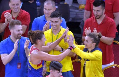 Lupescu e la Cluj, la meciul de FED Cup: "Ar trebui să-i punem lauri de aur, cred că nu realizăm"