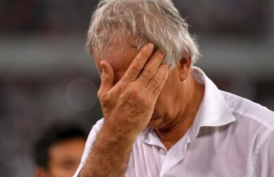 VIDEO A fost demis înainte de Mondial și a emoționat pe toată lumea! Translatorul a început să plângă când i-a auzit cuvintele