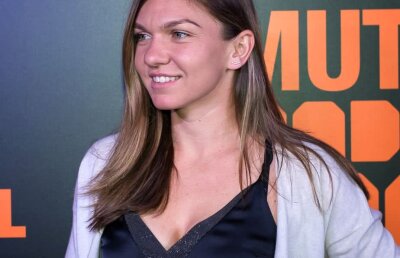 SIMONA HALEP LA MADRID. GALERIE FOTO Simona Halep a făcut show la Madrid » Ținută spectaculoasă și decolteu provocator