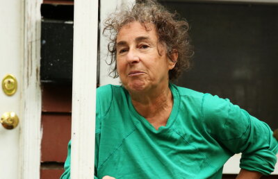 Cearta cu o femeie s-a terminat urât pentru tipul de la cablu. Uite ce a putut să păţească!