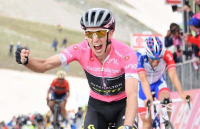 GIRO D'ITALIA. Knock-out pentru Chris Froome și un alt mare favorit! Victorie gigantică pentru Simon Yates, tricoul roz + cum arată clasamentul general în Turul Italiei